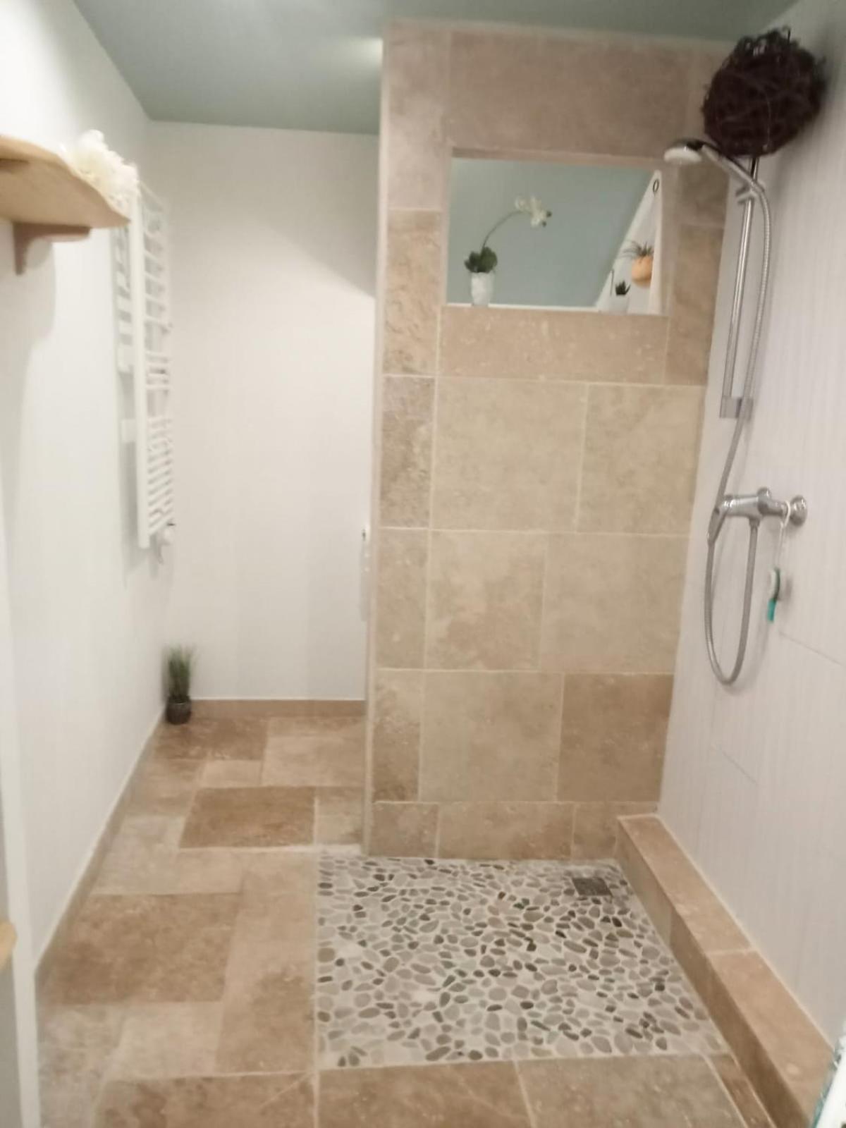 Appartement Au Rez-De-Chaussee Souillac Extérieur photo